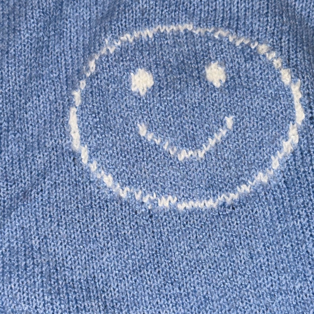 Moon & Madison Cropped Knit Sweater - Picture 3 of 5